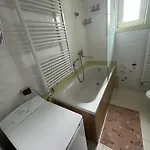 Valeria بيت خشبي *
